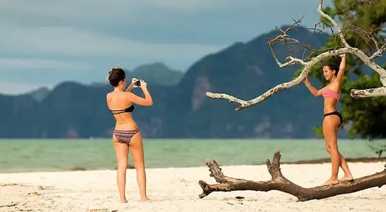 beach selfie